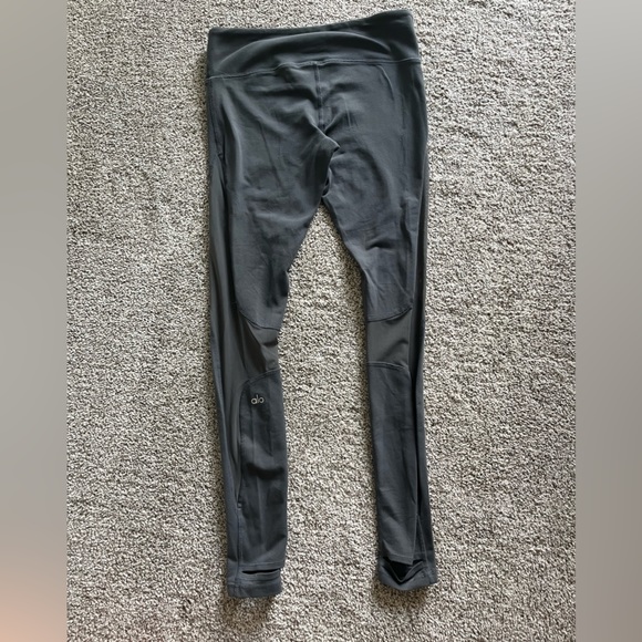 Alo Gray w/Mesh Leggings - Picture 2 of 5